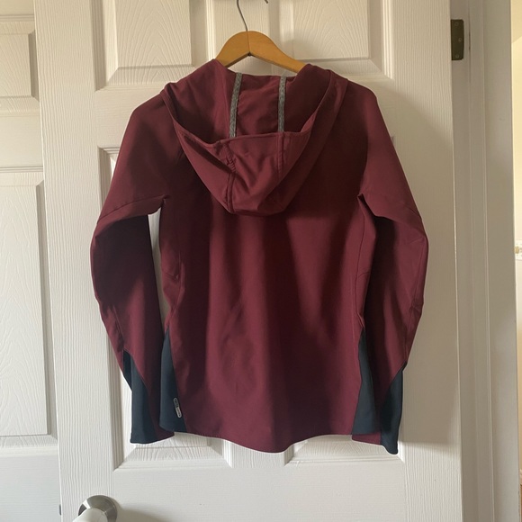 Merrell Maroon Lightweight Select Shield Jacket - Picture 7 of 11